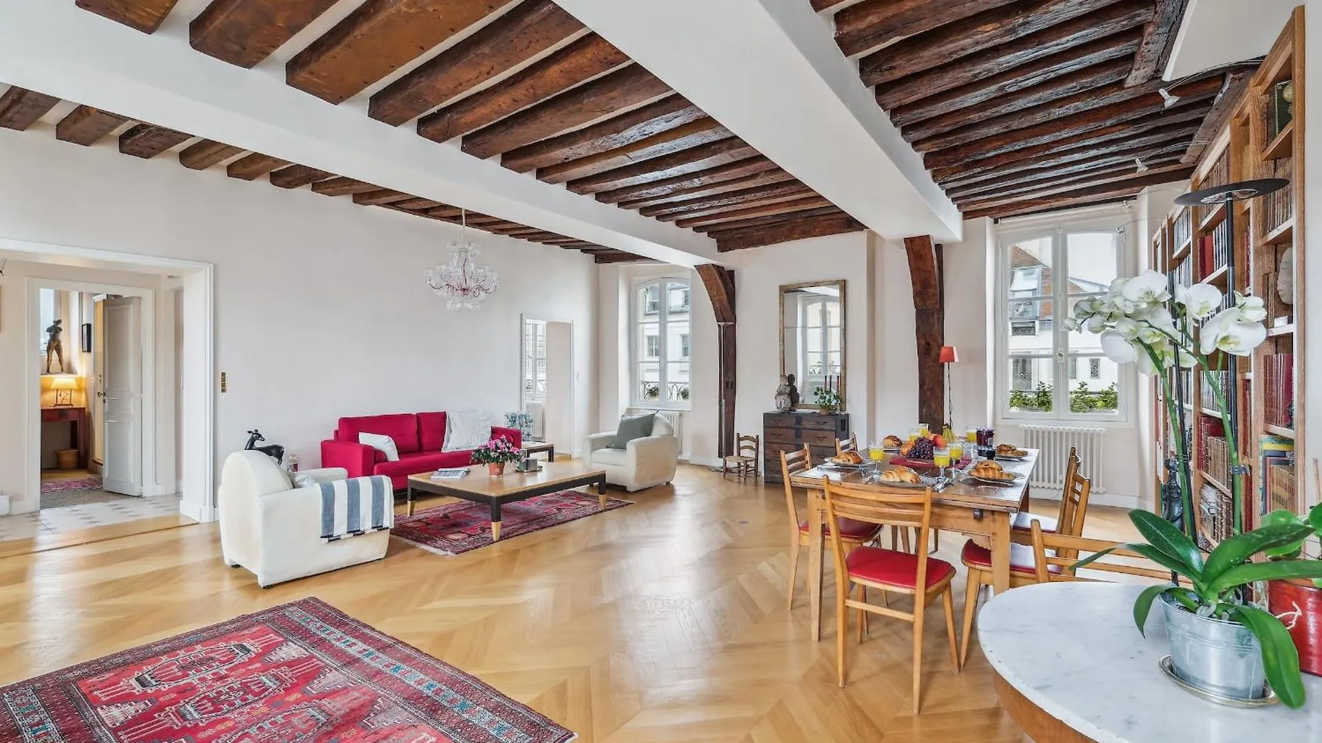 Le Marais & Place Des Vosges - 3Br - Cityapartmentstay Paris
