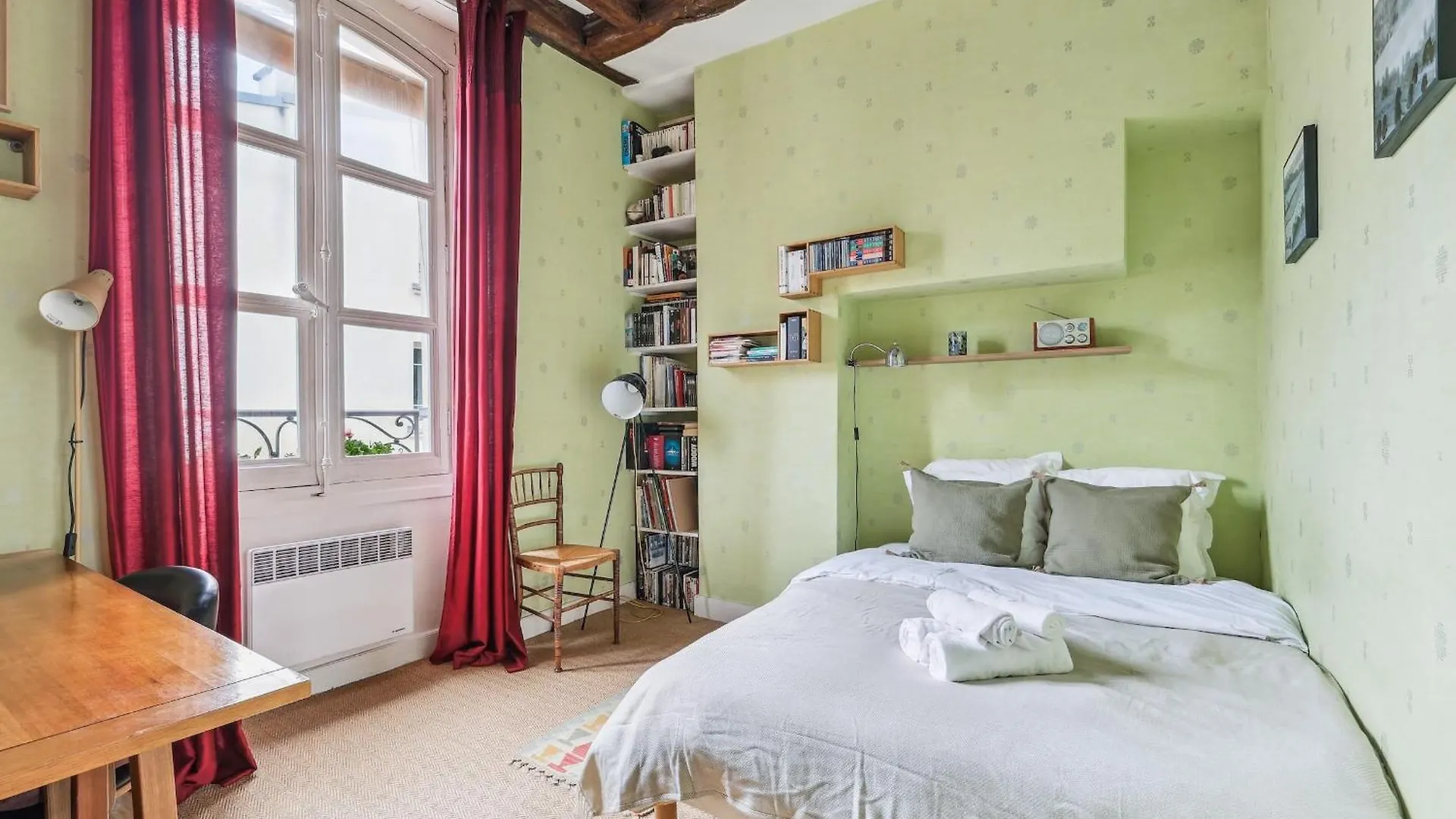 Apartment Le Marais & Place Des Vosges - 3Br - Cityapartmentstay Paris